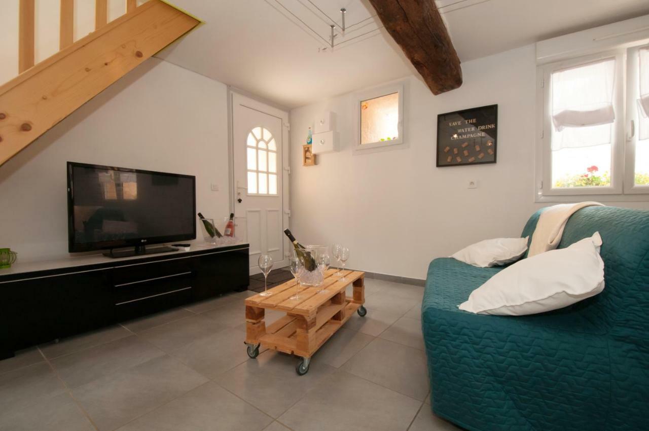 La Villa Des Roses Cormoyeux Zimmer foto